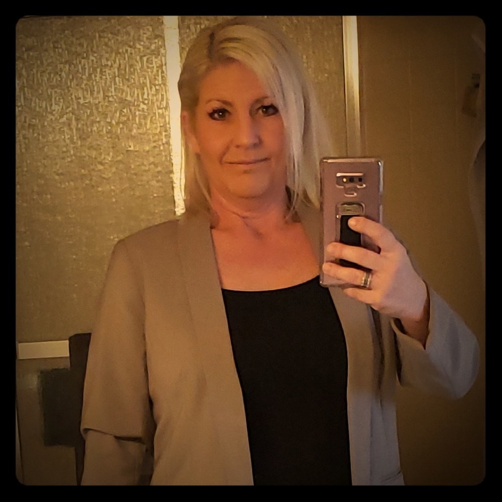 Meet your Posher, Brandi